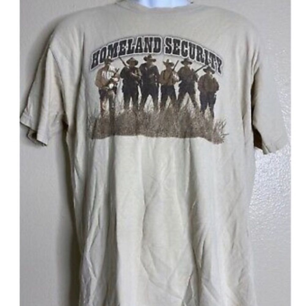 Men Alaska Homeland Security Gildan Ultra Cotton Lee Vining T-Shirt